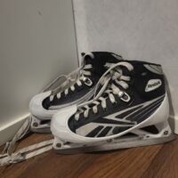 Maalivahdin luistimet